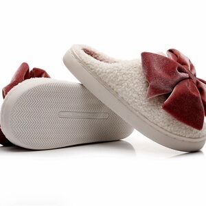 NWT Plush Slippers with Velvet Bow